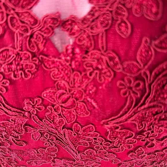 NWT Ashley and Justin Burgundy Bridesmaids Dress Size 10 Surprize Back - Picture 5 of 15